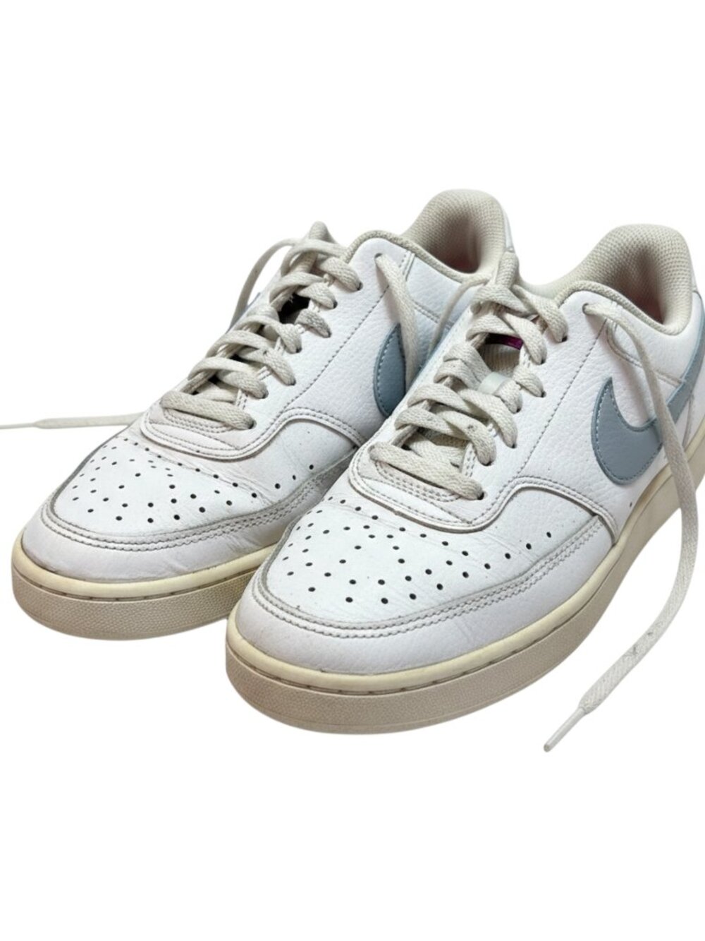 Nike White Low-Top Sneakers Size 7.5